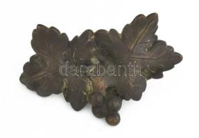 Antik bronz szőlőkínáló hordó, egyik eleme levált, de megvan, kopással, m: 27 cm