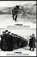 cca 1977 ,,Tankcsata" című szovjet film jelenetei és szereplői, 13 db vintage produkciós filmfotó ezüst zselatinos fotópapíron, a használatból eredő (esetleges) kisebb hibákkal, 18x24 cm