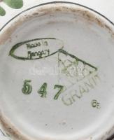 Gránit virágmintás váza, jelzéssel, kopással, m: 17,5 cm