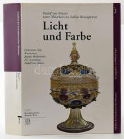 Rudolf von Strasser - Sabine Baumgärtner: Licht und Farbe. Dekoriertes Glas - Renaissance, Barock, Biedermeier. [Fény és szín. Díszített üveg - reneszánsz, barokk, biedermeier.] Die Sammlung Rudolf von Strasser. Schriften des Kunsthistorischen Museums. Band 7. Wien - Milano, 2002, Kunsthistorisches Museum - Skira. Nagyon gazdag képanyaggal illusztrált. Német nyelven. Kiadói egészvászon-kötés, kiadói papír védőborítóban.