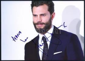 James Dornan (1982-) színész aláírása fotón