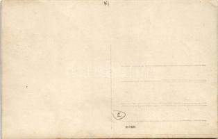 Budapest XI. Műszaki egyetem, aula, diákünnepség, Steindl Imre mellszobra. photo (EK)