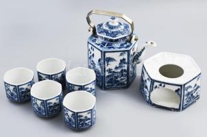 Kínai tájkép mintás teás szett. Máz alatti kobalttal festett 5 személyes szett, melegítő résszel, poharakon jelzéssel, hibátlan.