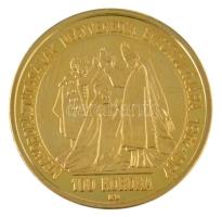 1907. 100K "Ferenc József Megkoronázásának Negyvenedik Évfordulójára" aranyozott Ag utánve...