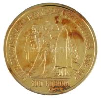 1907. 100K "Ferenc József Megkoronázásának Negyvenedik Évfordulójára" aranyozott Ag utánve...