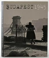 Tamási Miklós - Ungváry Krisztián: Budapest 1945. Bp., 2006, Corvina. Gazdag fekete-fehér képanyaggal illusztrálva. Kiadói kartonált papírkötés, kiadói papír védőborítóban.