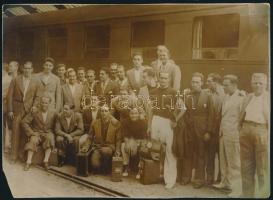 cca 1910-1955 Kőszegi György (1888-1955) labdarúgó, labdarúgó edző fotó hagyatéka, sok családi fotó,...