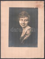 cca 1925 Szatmár, Búzási fényképész műtermében készült vintage fotó, ezüst zselatinos fotópapíron, matricával jelzett, kis hibával, 22,5x16,6 cm, karton 32,8x25 cm