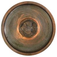 Ismeretlen művész: Hal mintás iparművész falitál. Vastagabb anyagú bronzlemez, kopással, d: 31,5 cm