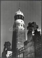 cca 1974 Gebhardt György (1910-1993) budapesti fotóművész hagyatékából 1 db vintage fotóművészeti alkotás, feliratozva (Törley síremlék), ezüst zselatinos fotópapíron, kiállítási emlékjegy a hátoldalán, 39,5x28,5 cm