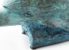 Olasz szobrász: Delfin. Öntött bronz, vastag anyagú, jelzett, h: 35x13x19 cm