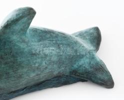 Olasz szobrász: Delfin. Öntött bronz, vastag anyagú, jelzett, h: 35x13x19 cm