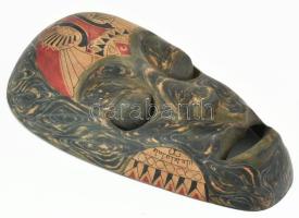 Indonézia, 20. sz., maszk, faragott fa, 33x19 cm