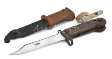 AK-47 bajonett, jelzés nélkül, eredeti hüvellyel, h: 27,5 cm