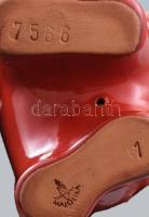 Walter Bosse, Staatliche Majolika Manufactur: Elefánt. 1959-1979 között készült vérvörös mázas kerám...