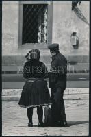 cca 1978 Zsigri Oszkár (1933-?) budapesti fotóművész hagyatékából 1 db feliratozott, vintage fotóművészeti alkotás (Terefere), ezüst zselatinos fotópapíron, 24x15,6 cm