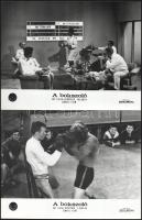 cca 1965 ,,A bokszoló" című lengyel film jelenetei és szereplői, 23 db vintage produkciós filmfotó ezüst zselatinos fotópapíron, a használatból eredő (esetleges) kisebb hibákkal, 18x24 cm