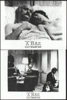 cca 1989 előtt készült ,,A ház" című jugoszláv film jelenetei és szereplői, 13 db vintage produkciós filmfotó ezüst zselatinos fotópapíron, a használatból eredő (esetleges) kisebb hibákkal, 18x24 cm