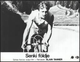 cca 1985 ,,Senki földje" című francia - svájci film jelenetei és szereplői, 15 db vintage produ...