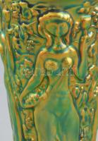 Zsolnay eozin mázas szüreti pohár. Zöld és arany eozinmázakkal borított, jelzéssel, minimális kopott...