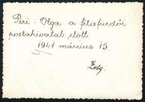  1941 Félixfürdő, Erdély, Bihar-megye, Postahivatal fényképe kívülről a személyzettel, Maksay Pirosk...