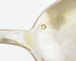 6 személyes evőeszköz készlet 6 db ezüst (Ag) leveses kanál, villa, ezüst nyelű kés, dianás jelzésse...