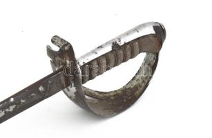 cca 1920 Wlaszlovits Stos csehszlovák tiszti szablya, jelzett a pengén, kissé korrodált, hüvely nélk...