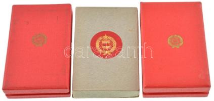 1964. "A Haza Szolgálatáért Érdemérem arany fokozat" műgyantás aranyozott bronz kitüntetés...