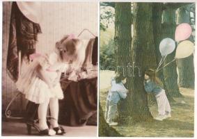 11 db MODERN használatlan motívum képeslap: gyerek, párok. 4 különböző féle, sok másodpéldánnyal / 1...