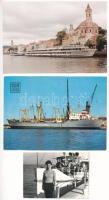 38 db MODERN hajós képeslap és fotó / 38 modern ship motive postcards and photos