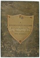 1936. A Hungária Evezős Egyletnek bajtársi szeretettel a Sirály E.E. - 1936 december. ezüstözött bronz lemezplakett (66x78mm) márvány posztamensre rögzítve (149x100x19mm) T:XF
