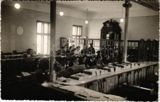 Nagyvárad, Oradea; iroda, hivatal, belső / office interior. Major Vilma photo (lyuk / pinhole)