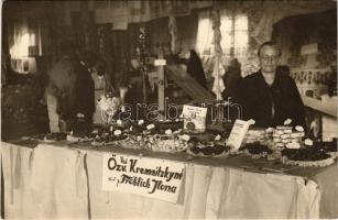 1931 Marosvásárhely, Targu Mures; Mezőgazdasági és ipari ki­állítás és vásár, Özv. Kremnitzkyné született Fröhlich Ilona standja. Foto Kántor / Agricultural Exhibition, market, photo