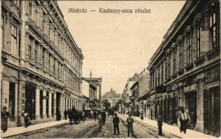 Miskolc, Kazinczy utca, Földmíves Bank rt., Vöneky üzlete, bor és sör. Vasúti levelezőlapárusítás 4875.