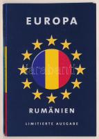 Románia 2005. 1b-50b (4xklf) forgalmi összeállítás "Európa" dísztokban T:UNC,AU az egyik érme a kartonlapok közé csúszott Romania 2005. 1 Ban - 50 Bani (4xdiff) coin set in "Europa decorative case C:UNC,AU one of the coins slipped between the cardboard sheets
