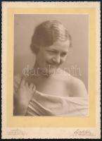 cca 1925 Erdélyi Mór (1866-1934) császári és királyi udvari fényképész műtermében készült vintage fotó, ezüst zselatinos fotópapíron, 19,5x14,5 cm, karton 26,19 cm