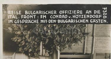 cca 1916 Bolgár tisztek az olasz fronton Conrad Hötzendorf tábornokkal Fotó, kartonra kasírozva / Bu...
