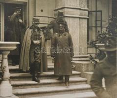 cca 1916 Bolgár tisztek az olasz fronton Conrad Hötzendorf tábornokkal Fotó, kartonra kasírozva / Bu...