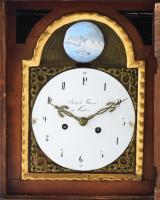 Szekrényóra, (kandallóóra) XVIII. sz. Nyitra. Joseph Flory in Neutra órásmester felirattal, felesütő...