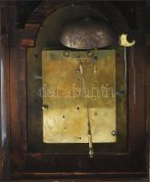 Szekrényóra, (kandallóóra) XVIII. sz. Nyitra. Joseph Flory in Neutra órásmester felirattal, felesütő...