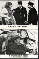 cca 1968 ,,A hekus és azok a hölgyek című francia filmvígjáték jelenetei és szereplői, 21 db vintage produkciós filmfotó ezüst zselatinos fotópapíron, a használatból eredő (esetleges) kisebb hibákkal, 18x24 cm