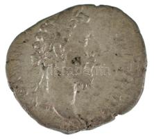 Római Birodalom / Róma / Commodus 184-185. Denarius Ag (3,34g) T:VF,F Roman Empire / Rome / Commodus 184-185. Denarius Ag "COMM [ANT] AVG P BRIT / PM TR P X IMP VII COS IIII P P" (3,34g) C:VF,F RIC III 102