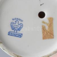 Aquincum akt figura. Jelzéssel, hibátlan, kis tűzhibával, m: 23 cm