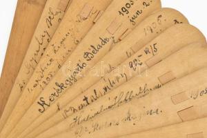 1900-as évek eleje, fa legyező, születési dátumokkal, sérüléssel, h: 16 cm