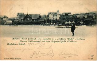 1901 Balatonfüred-fürdő, Alsó nyaralók és Stefánia Yacht clubháza télen, úr a befagyott Balaton jegén. Schmidt Edgar (fl)