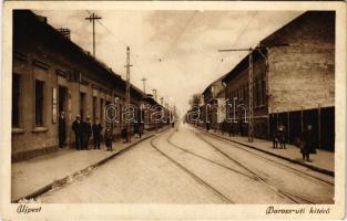 Budapest IV. Újpest, Baross úti kitérő, villamossínek. Kapható Richter Antalnál (EK)