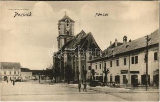 Bazin, Bösing, Bözing, Pezinok; Námesti / Fő tér télen, templom, üzletek. Klein Alfred kiadása / main square in winter, church, shops (EK)