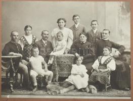 cca 1885-1948 Nagy Dezső (1868-1948 után) jogász, törvényszéki bíró okmányai, kinevezései bíróvá klf...