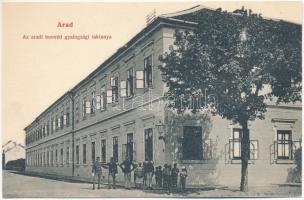 Arad, Honvéd gyalogsági laktanya. Kerpel Izsó kiadása / military infantry barracks (vágott / cut)