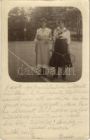 1911 Ruttka, Vrútky; Teniszező hölgyek a tenisz pályán / ladies playing tennis, sport. photo (EK)